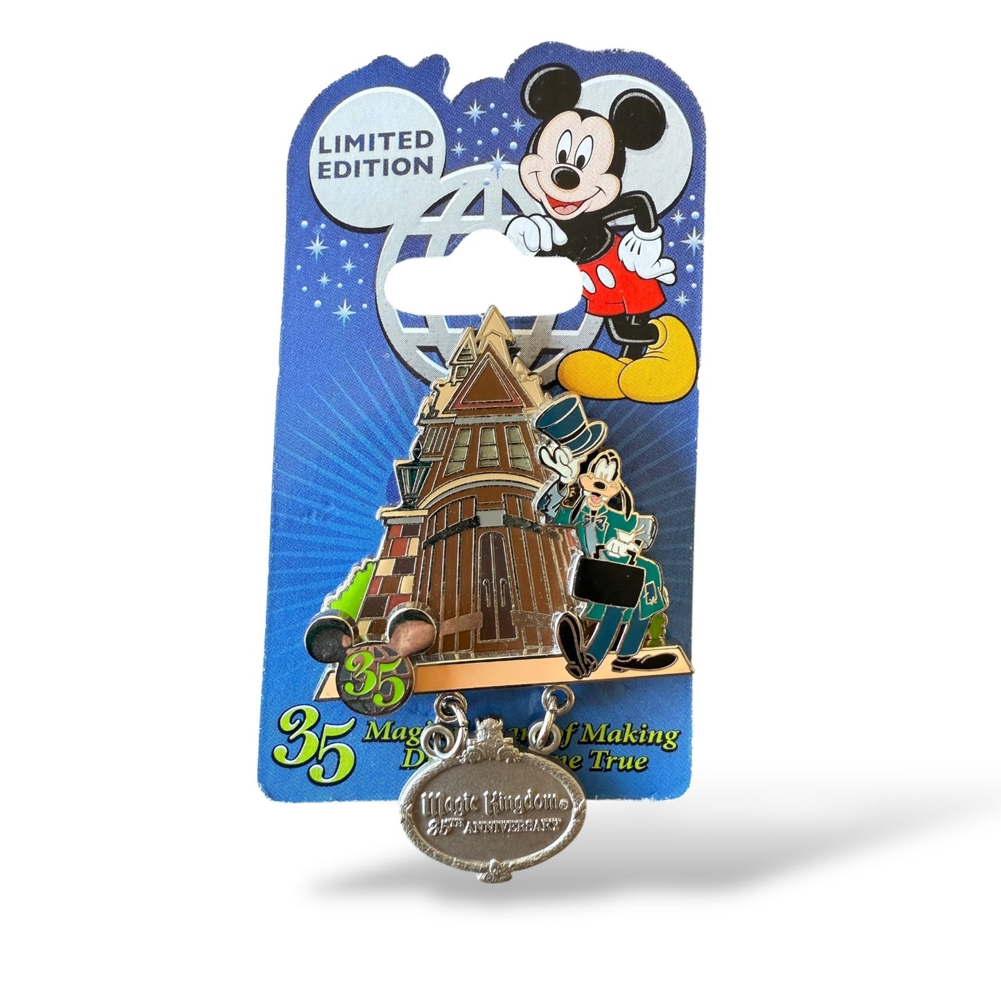 WDW 35 Magical Years Magic Kingdom Park Goofy Pin