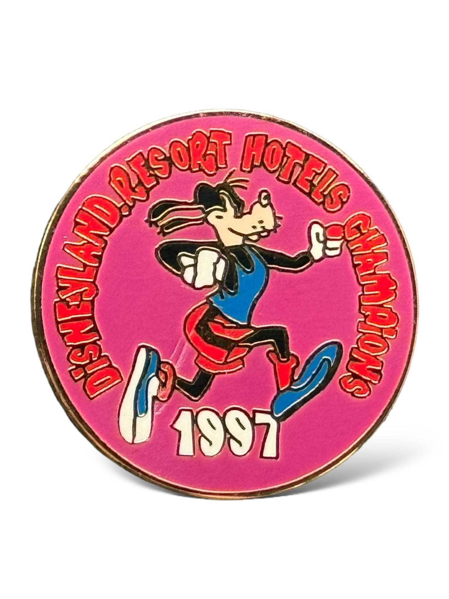 DEC Disneyland Resort Hotels Champions 1997 Goofy Running Pin