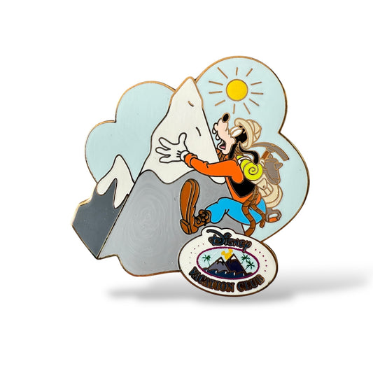 DVC Getaway Days Disney Vacation Club Travel Expo Goofy Pin
