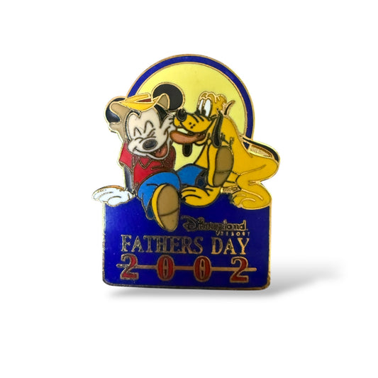 DLR Father's Day 2002 Mickey and Pluto Pin