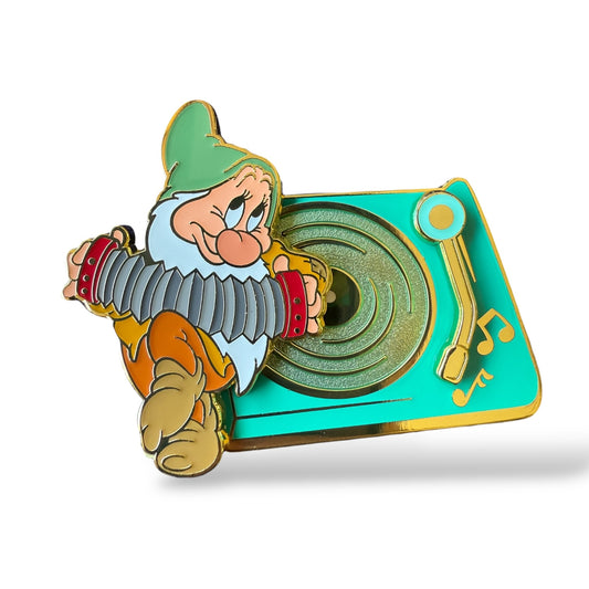 HKDL Vinyl Record Player Series Bashful Pin