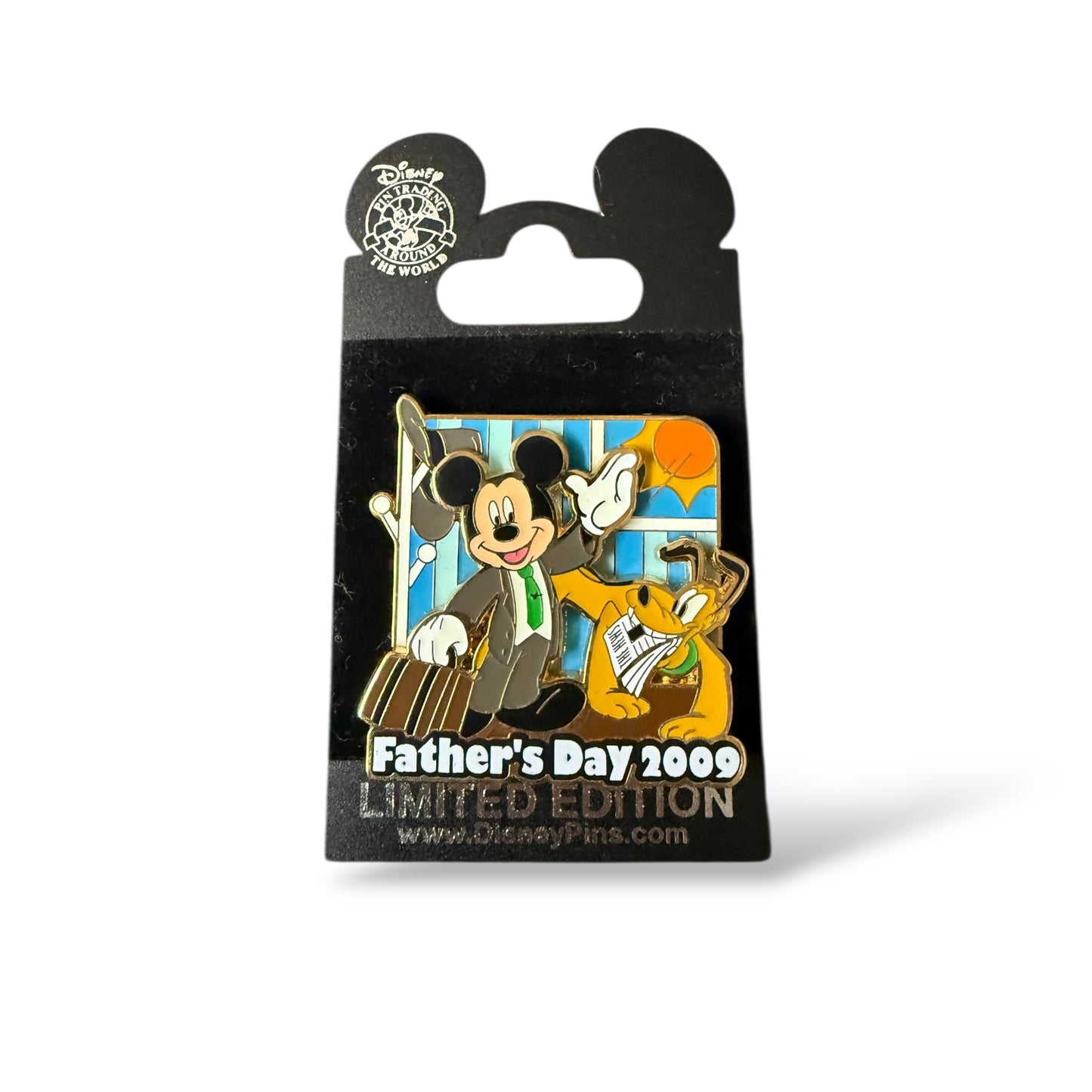 DLR Father's Day 2009 Mickey and Pluto Pin