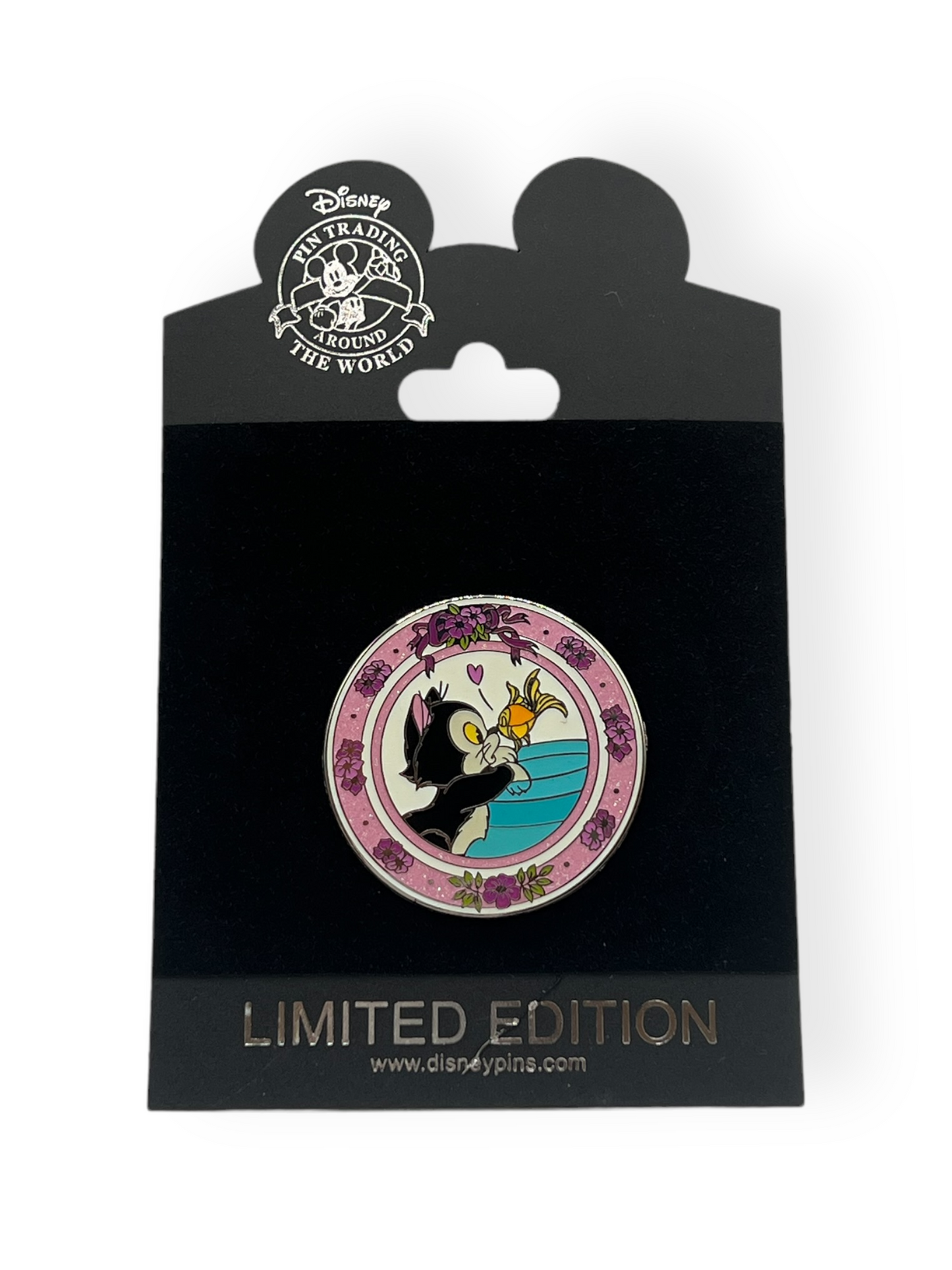 Disney Shopping Kisses Figaro and Cleo Pin
